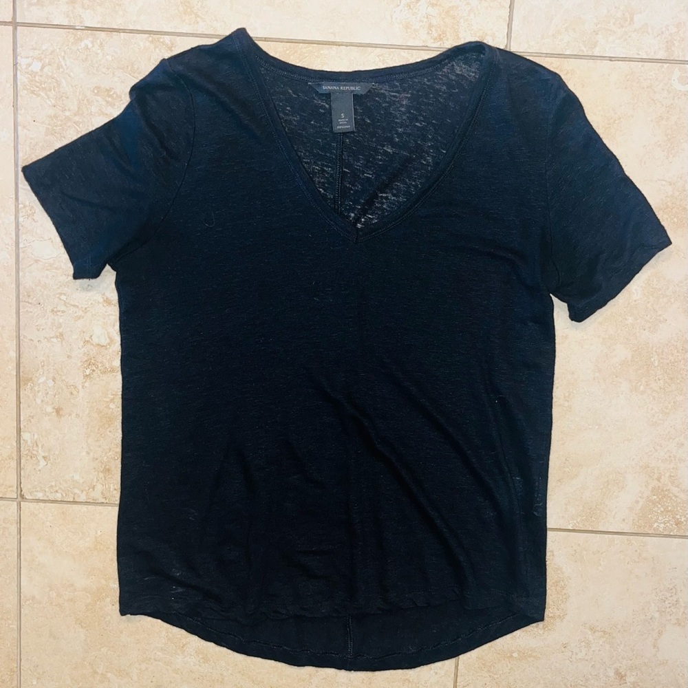 Banana Republic Black Linen V-Neck Tee
